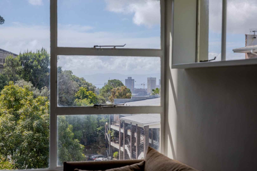 1 Bedroom Property for Sale in Tamboerskloof Western Cape